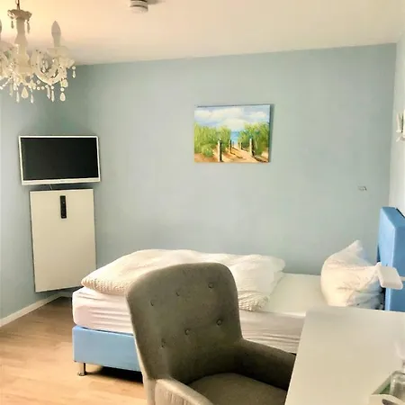 Hof Kranichstein بيت ضيافة Kluis