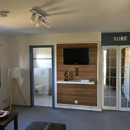 Hof Kranichstein Casa de hóspedes 4*