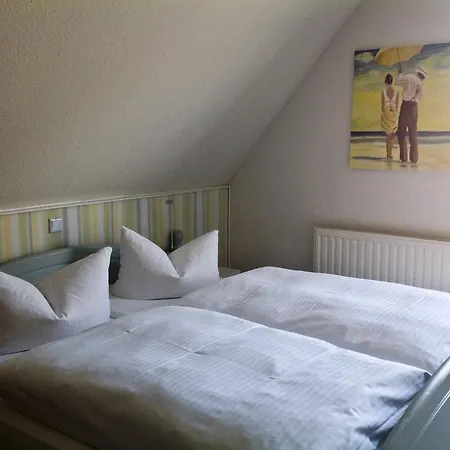 Hof Kranichstein Casa de hóspedes 4*