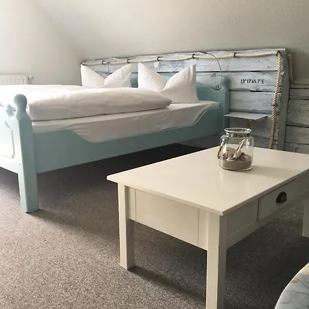 Hof Kranichstein بيت ضيافة